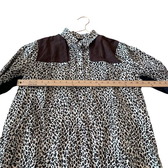 McKenna Quinn pop over button leopard with faux suede detail size XXL - Picture 5 of 7